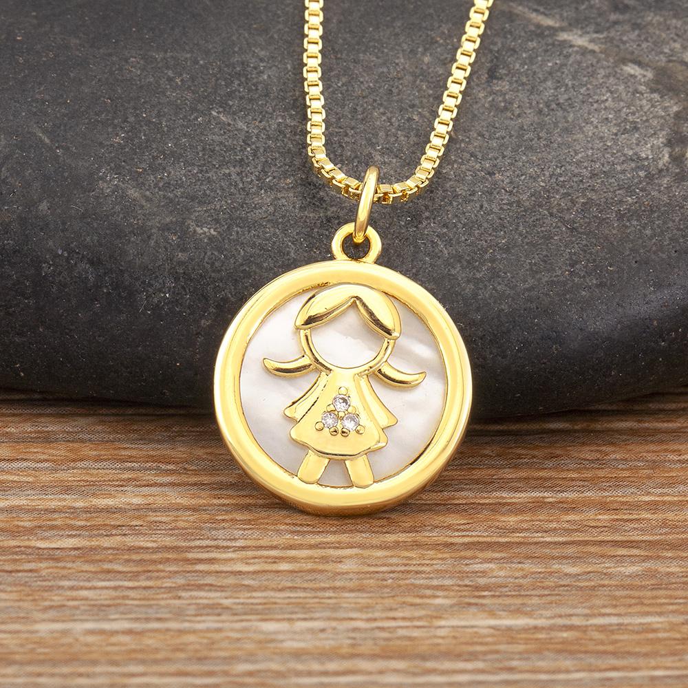 Natural Shell Circular Pendant Necklace, Paired With Copper Zircon, Suitable For Both Men And Women To Wear.