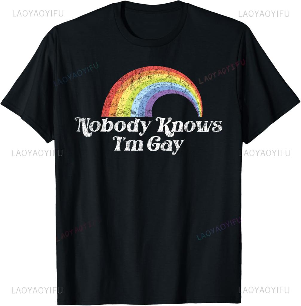 Retro Vintage LGBT Pride Rainbow Nobody Knows I'm Gay T-Shirt Unisex Summer Streetwear Tops Print On Demand Ropa Hombre