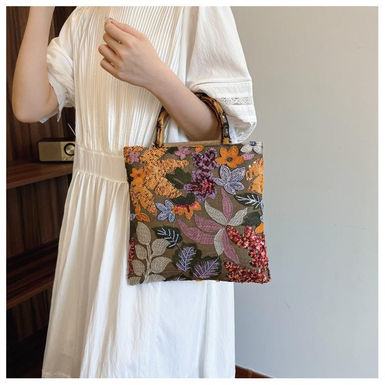 Elegant Ladies Embroidery Tote Bag Retro Sequin Floral Pattern Bag Bamboo Handle Handbag Dating Gift for Women