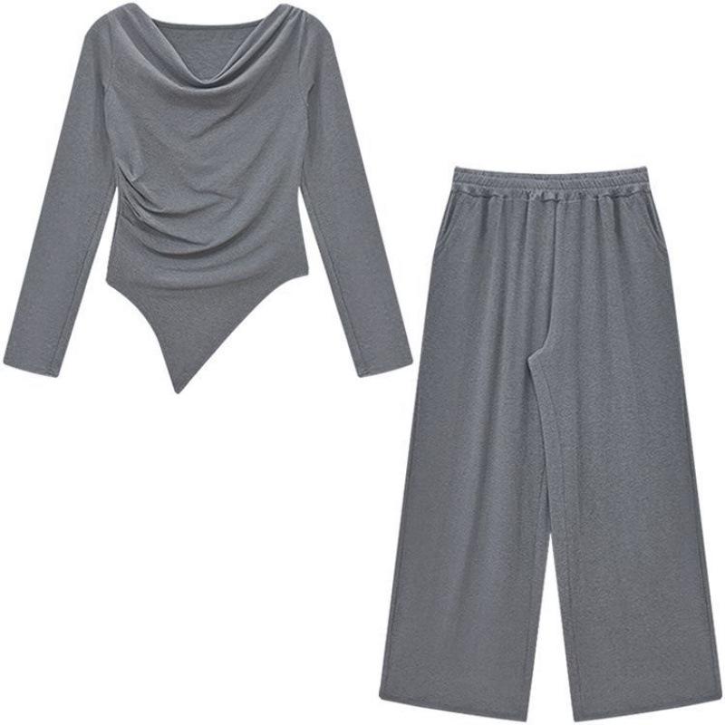 Koreanischer Chic Teefarbener Damen Irregular Top und Straight-Leg Hose Set