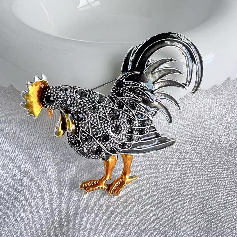 Vintage Rooster Enamel Brooch Pins for Man Unisex Inlaid Rhinestone Animal Corsages Pins Jewelry Accessories