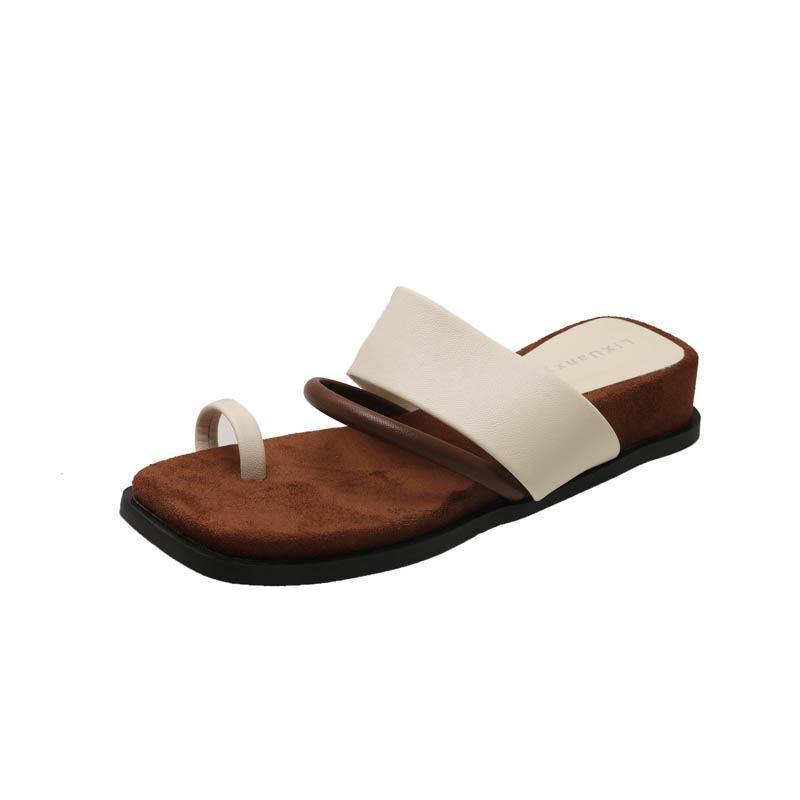 

Set of toe slippers women s summer wear 2025 new fairy style low-heeled women with skirts slope heel set of toe sandals 35