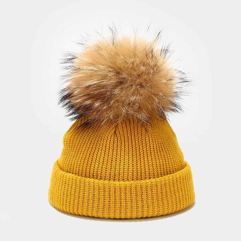 

Knitted Hat For Kids Winter Warmth With Plush Ball Decoration For Outdoor Play