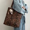 Korean retro leopard print large-capacity tote bag women's 2025 early autumn new matte fashion shoulder armpit bag