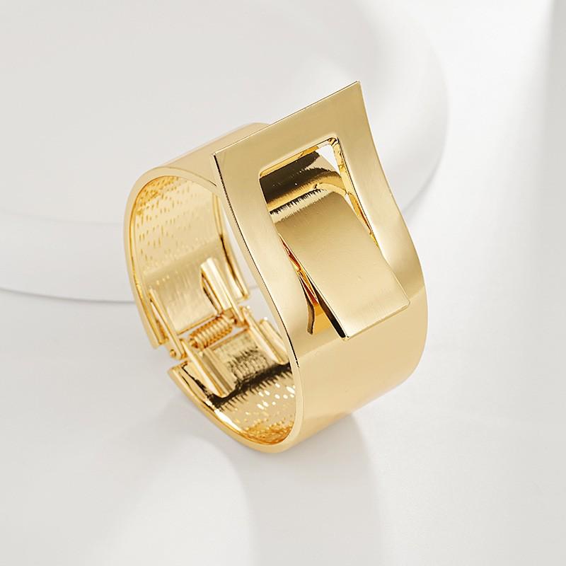 Interlocking Ring Open Bangle - European & American Light Luxury Design for Women