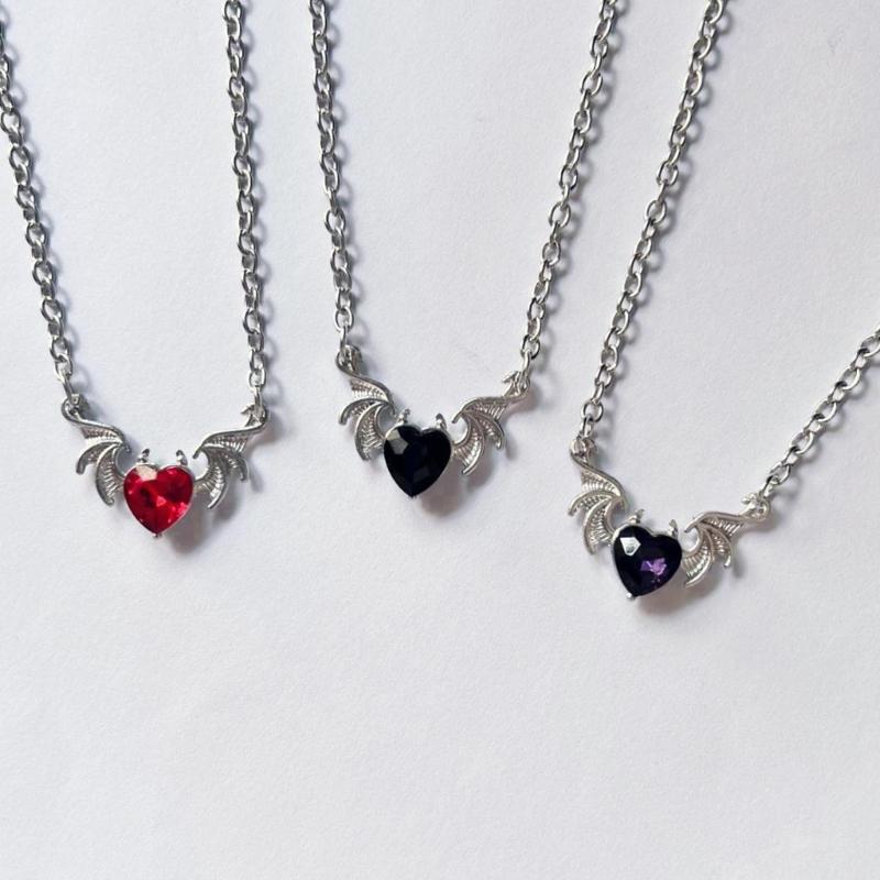 Gothic Heart Devil Wing Pendant Necklaces Love Pendant Chokers Alloy Material Party Jewelry Gift for Women Girlfriends