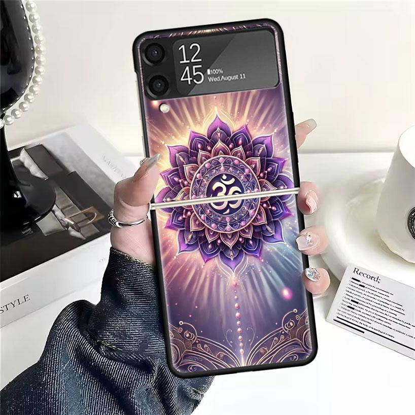 Mandala Chakra Insist Yoga Cases For Samsung Galaxy Z Flip 4 5 6 7 3 Z Flip7 Flip6 Flip4 Flip5 Flip3 5G Hard Shockproof Fundas C