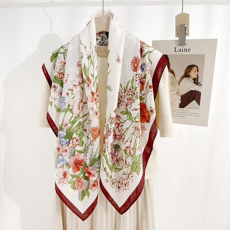 Fresh Summer Fashion and High-end Temperament Herringbone Square Scarf for Women Fashion Temperament Floral Printed Silk Scarf