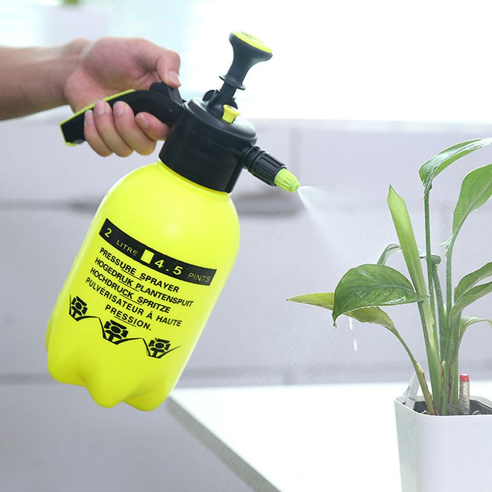 2L Hand Pressure Sprayer Brass Nozzle Handheld Garden Pump Sprayer For Gardening Water Spray Bottle Car Cleaning Watering C D8T0