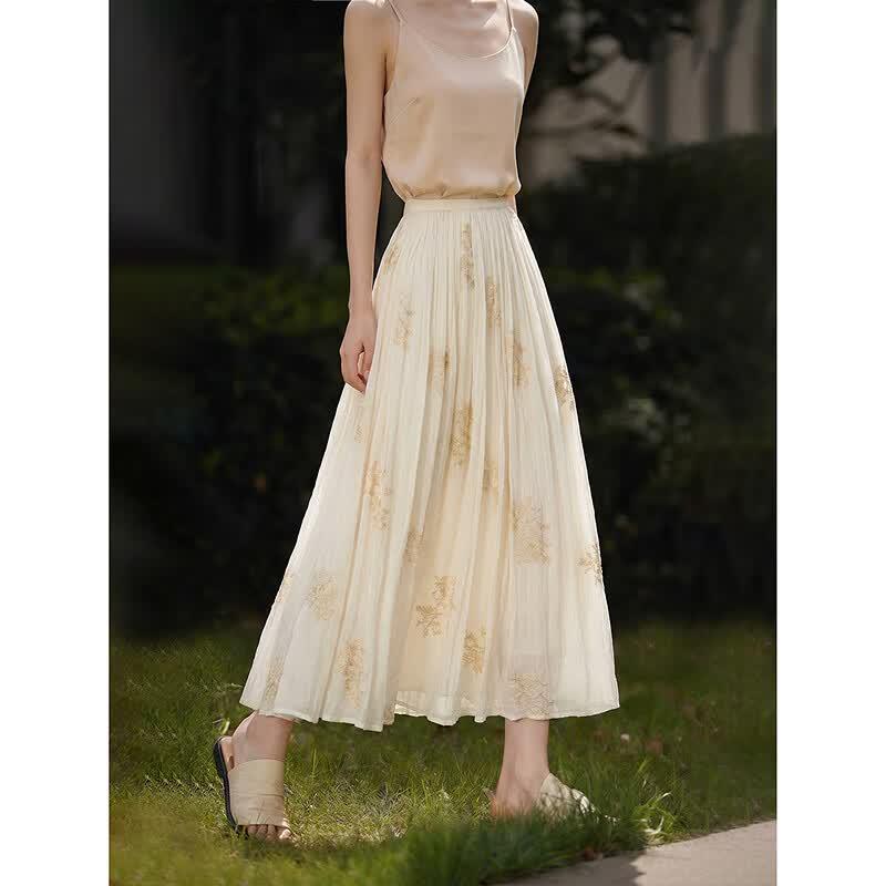 Sweet Embroidered A-Line Pleated Long Skirt