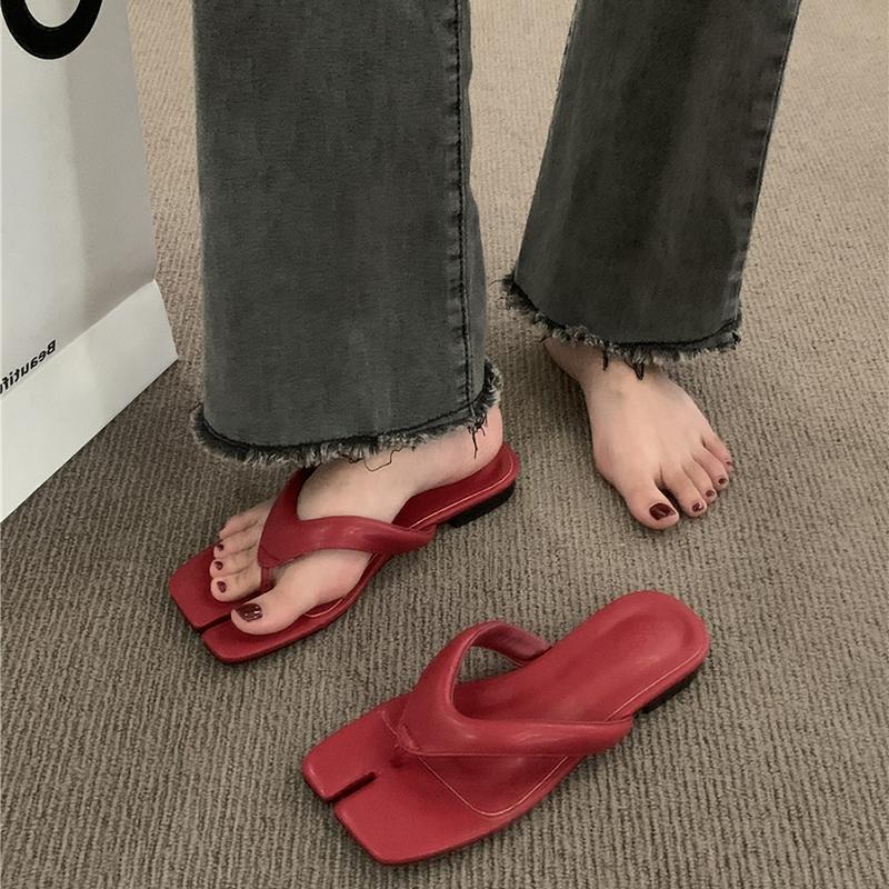 

Модельер, летние женские тапочки с разделенным носком, модные элегантные шлепанцы с мягкой подошвой, женские сандалии Casaul для пляжного отдыха и отдыха Size 35(foot 22.5cm) красный