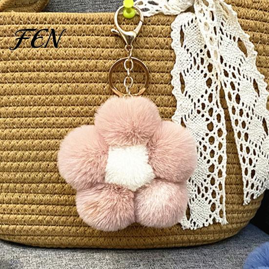 Flower Bag Charm Plush Keychain for Handbags, Five-petal Charm, Soft Fluffy Backpack Hanging Accessory Women Ornament