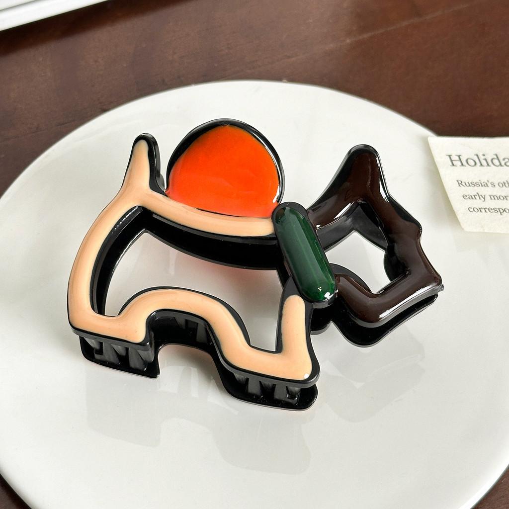 Fashionable Plastic And Resin Dog Hair Claw Clip In Chic Macaron Shades