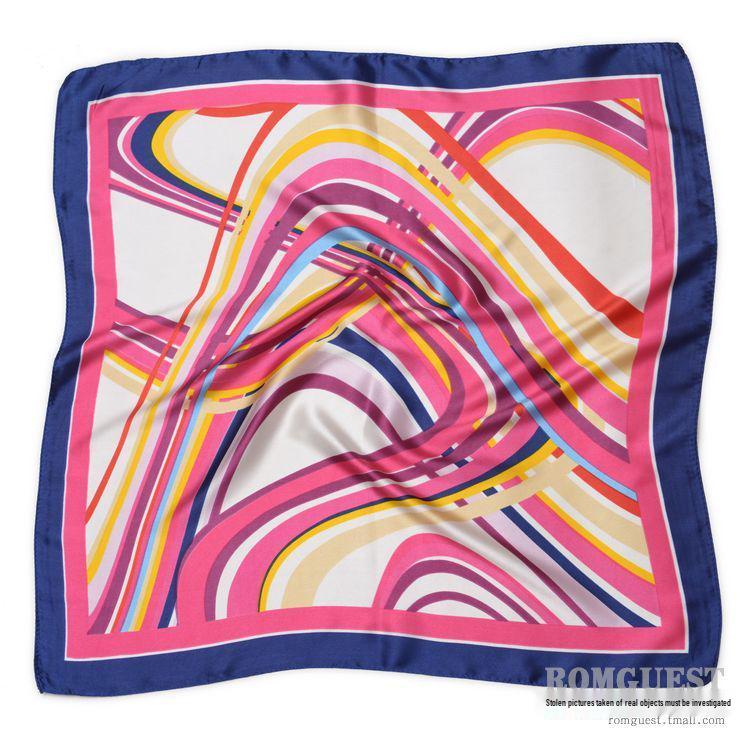 Chic Silk Scarf for Flight Attendants and Professionals—Elegant Accessory for Work or Gift