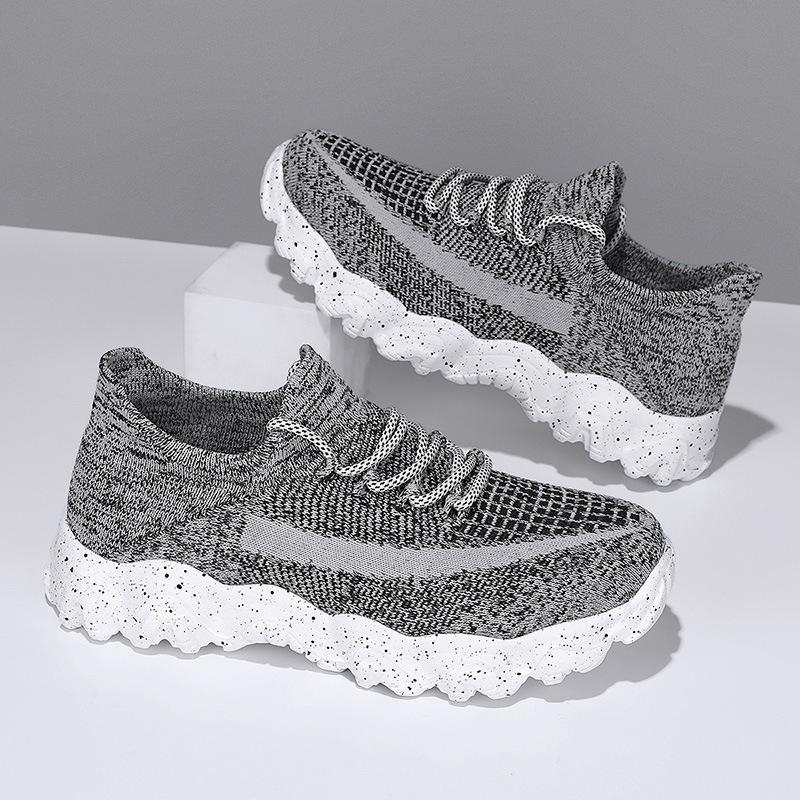 Stylish and comfortable plus-size casual shoes Sports style casual shoes Breathable mesh surface men's sneakers