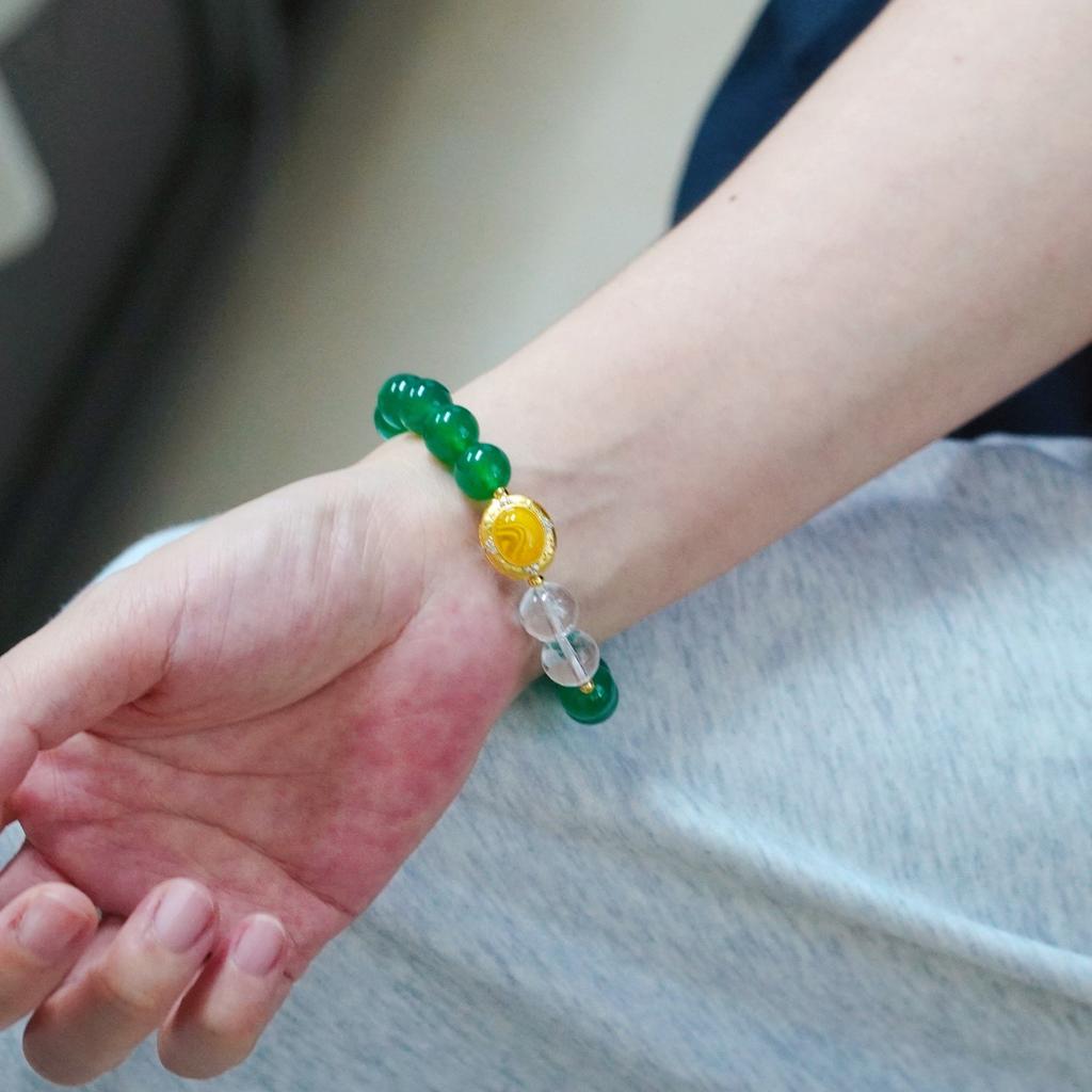 10Mm High Quality Ice Transparent Emperor Green Natural Chalcedony White Crystal Bracelet Bracelet.