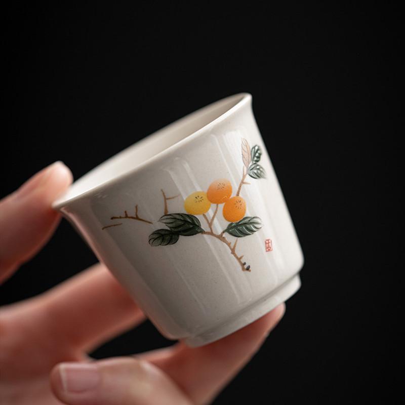 1 ks čínský retro ručně vyráběný keramický čajový šálek s ručně malovaným květinovým vzorem, čajová miska s kravatou, čajová sada Guanyin Pu'er, porcelánový čajový šálek 45ml