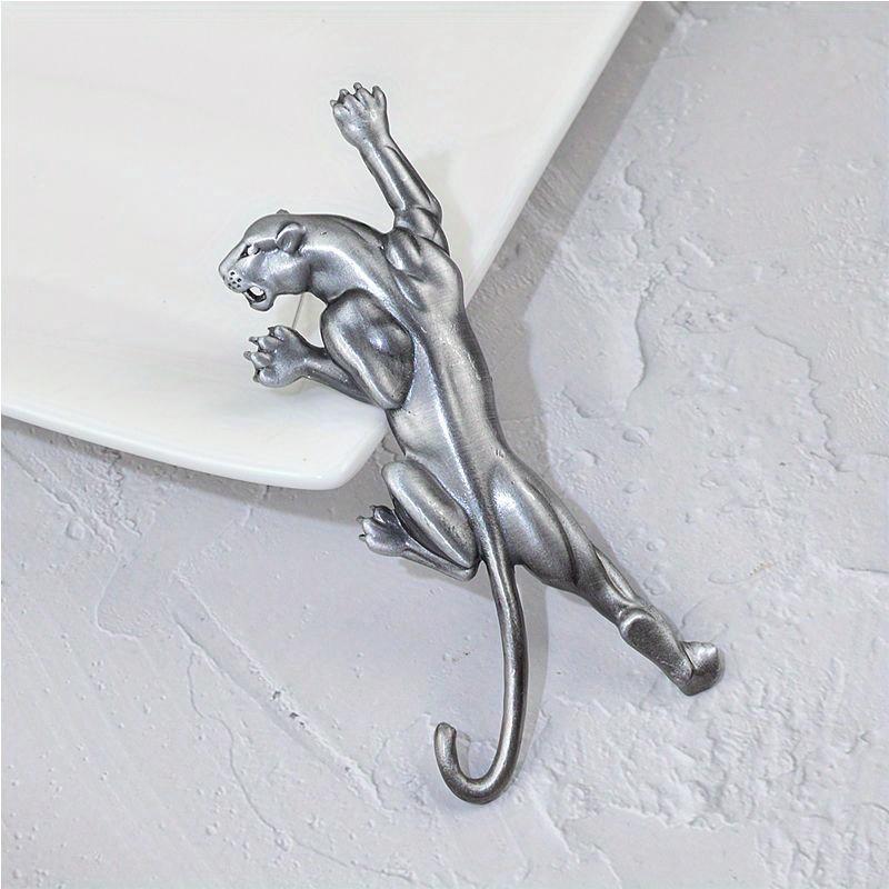 Vintage Women Men Fashion Classic Lepard Brooch Badges Retro Unisex Clothing Coat Pin Buckles