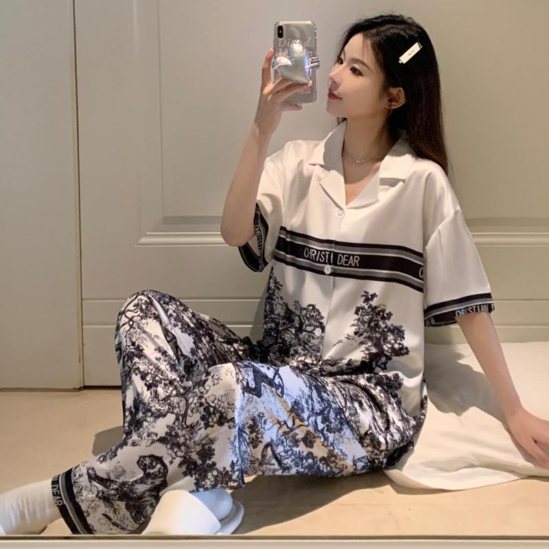 Sweet And Cool Girl Ice Silk Pajamas Women'S Summer Short-Sleeved Trousers Casual Lazy Style Loungewear Can Be Worn Outside