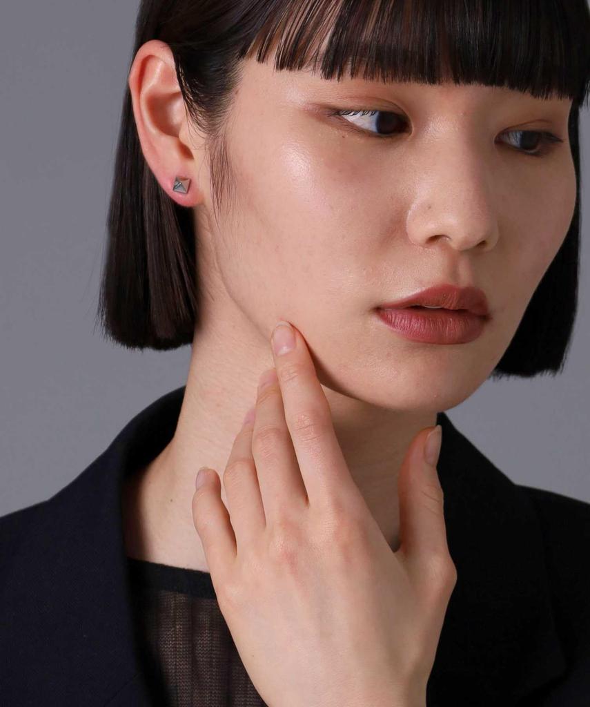 LION HEART Earrings (Single) [Limited Edition] "LH-1" Pyramid Stud Earrings / Surgical Stainless Steel (Hypoallergenic) [LION HEART]