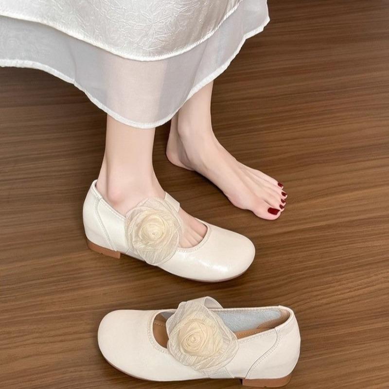 Rosa Mary Jane Schuhe mit geradem Riemen, runder Zehenpartie, vielseitig und nicht fußmüde, flacher Ausschnitt, eckige Sohle, Ballett-Einzelschuhe