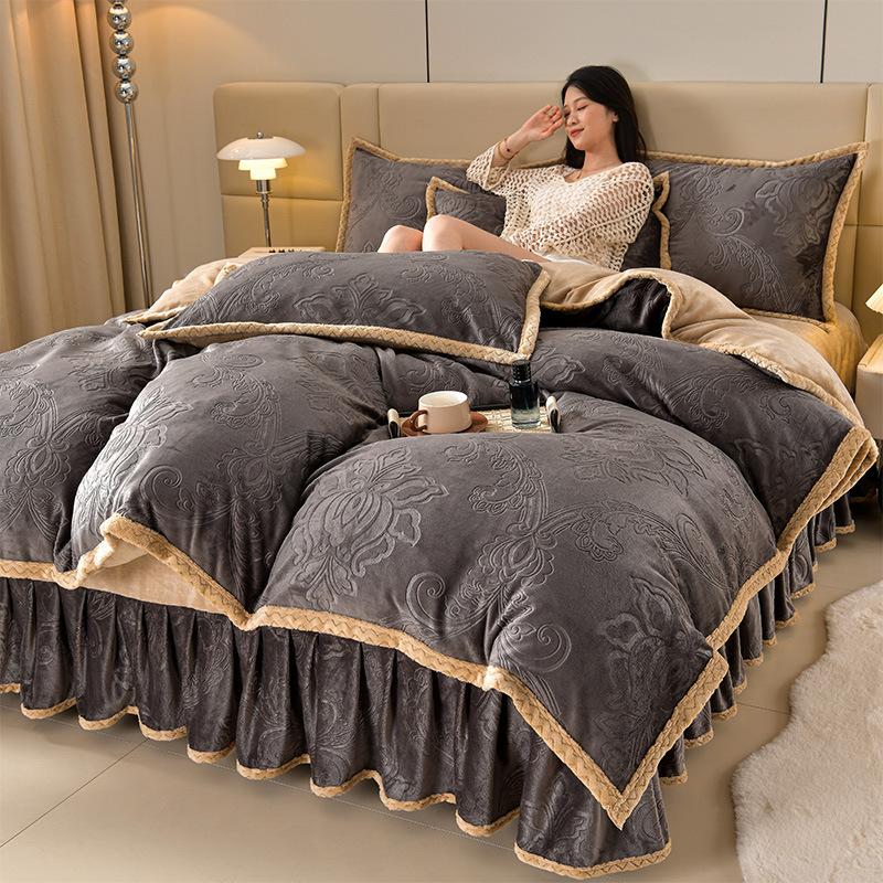 Class A Maternal And Infant Grade High-Gram Carved Fleece Milk Fleece Bed Skirt4-Pcs Set, Winter Double-Sided Fleece Quilt Cover