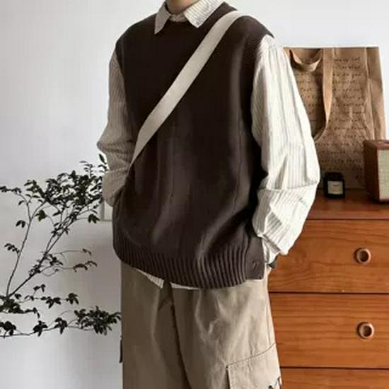 Men's High-End Retro Japanese Sleeveless Sweater Vest - Autumn/Winter Fashion