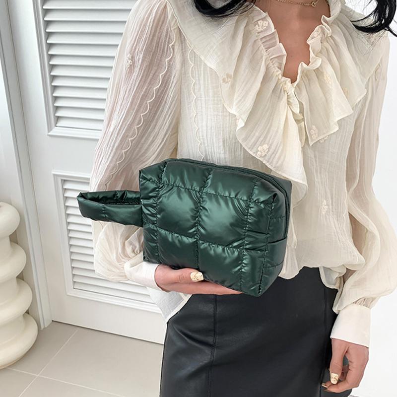 Simple Women Puffy Quilted Padded Makeup Storage Bag Space Cotton Clutches Zipper Solid Color Small Cosmetic Handbag MIT
