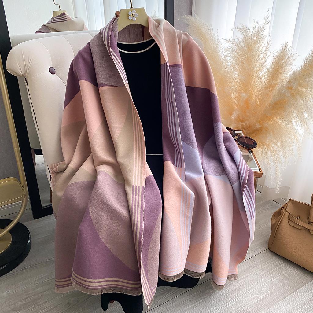 Eleganter zweiseitig bedruckter Schal Weicher warmer Pashmina-Schal mit Fransen Herbst und Winter Outdoor Kälteschutz Winddichte Decke