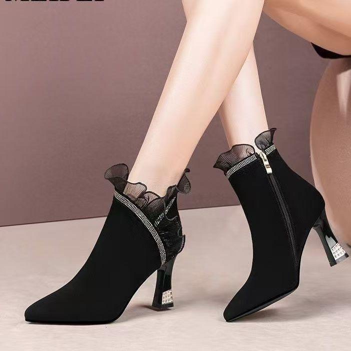 2025 Damankelstövlar: Strasspärlad spetskant, Högklackade stilettos, Fårskinnssuede