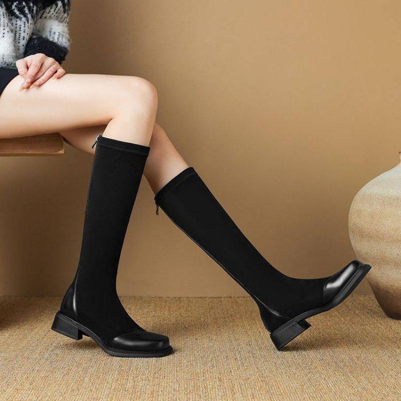 Autumn and winter suede large size women's boots, rear zipper, solid color, medium heel rubber sole, square heel, Korean version of the new Martin