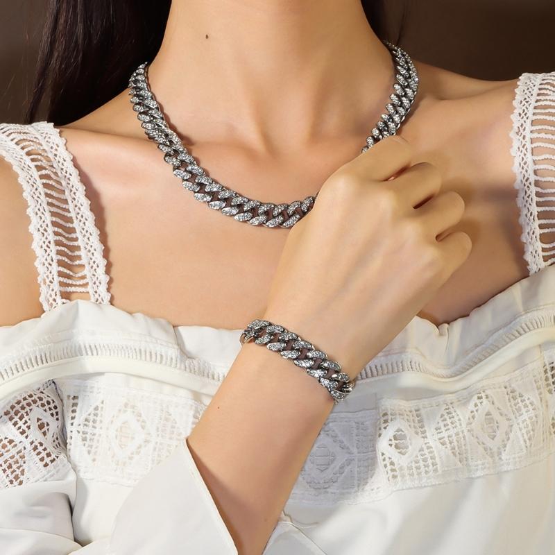 Elegant Necklace Sparkling Full Rhinestones Bracelet Alloy Texture Suitable for Evening Parties and Everyday Charm
