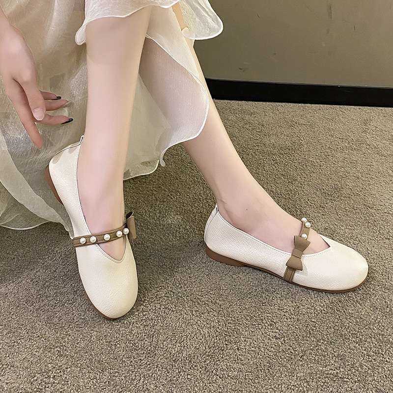 French Explosion Shallow Mouth Pearl Fastener Soft Sole Doudou Shoes Girl Spring and Summer 2025 New Fairy Style Bow