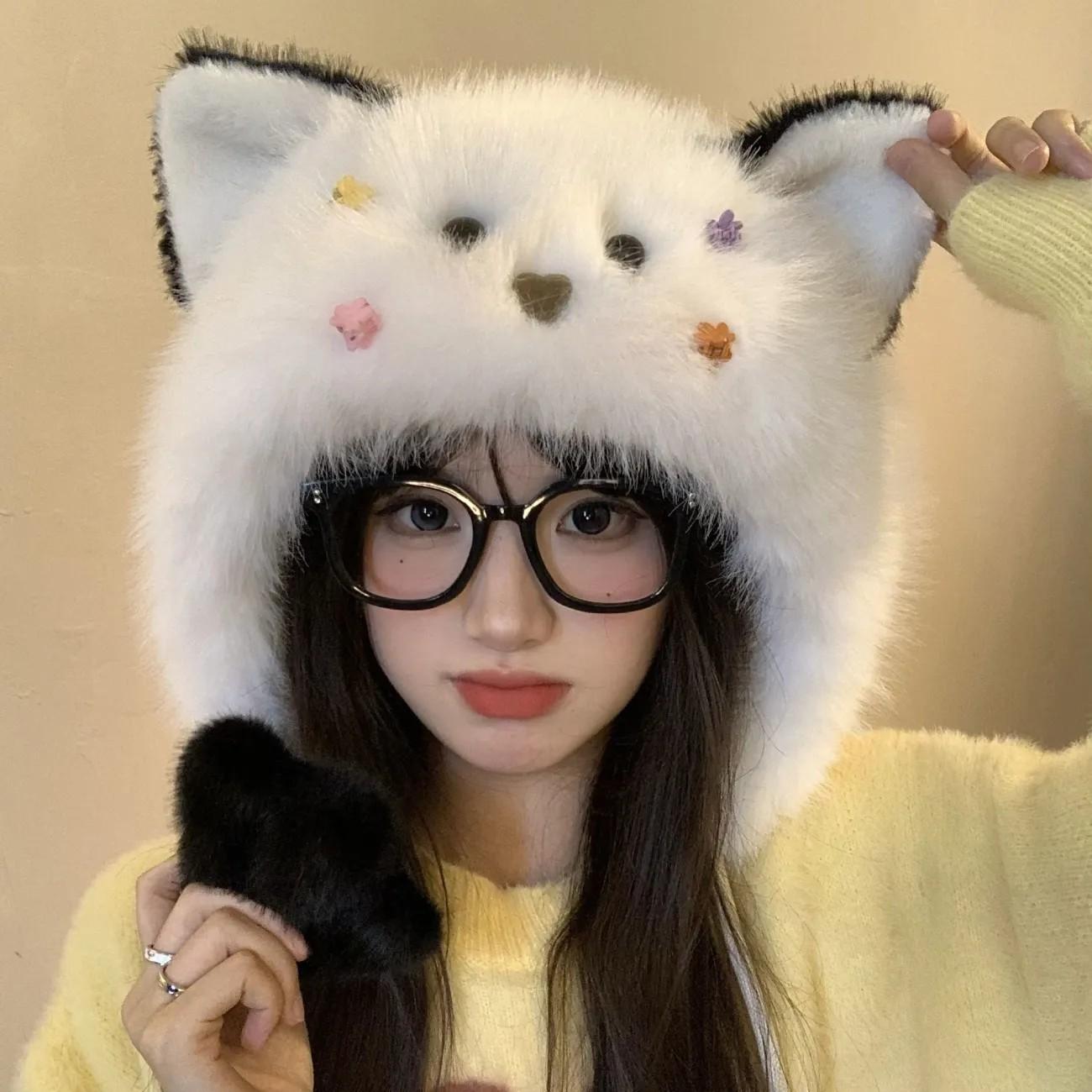 

New sweet and cute hat, fleece and thicker autumn and winter women s face, small ear protectors, outdoor riding bag head hat one size fits all бежевий