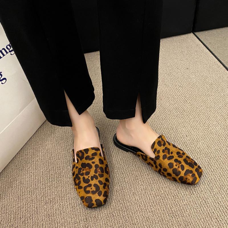 Fashion Leopard Women Mules Shoes Slippers Flats Suede Summer Square Toe Designer Outdoor Slingback Sandals Zapatos Mujer Slides