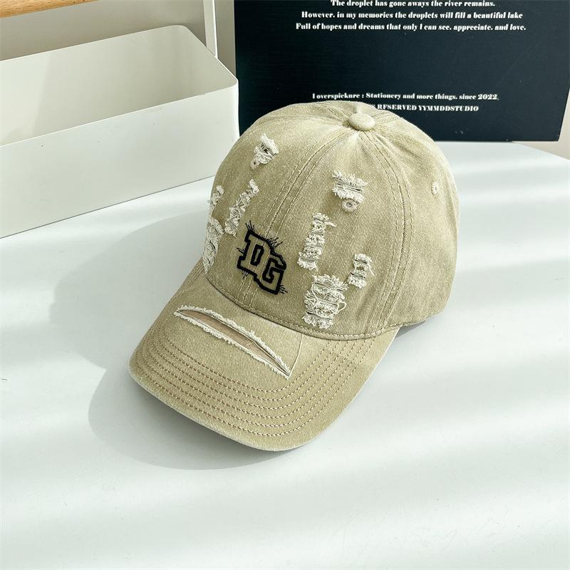 Casquette de baseball américaine rétro vieillie déchirée pour femme, polyvalente, personnalité, protection solaire, à large bord, montrant un petit visage