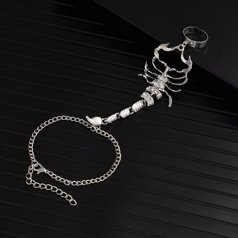 Sweet and Cool Spicy Girl Exaggerated Diamond Set, Scorpion 3D Finger Bracelet, Serpentine Arm Ring, Leg Chain, Body Chain