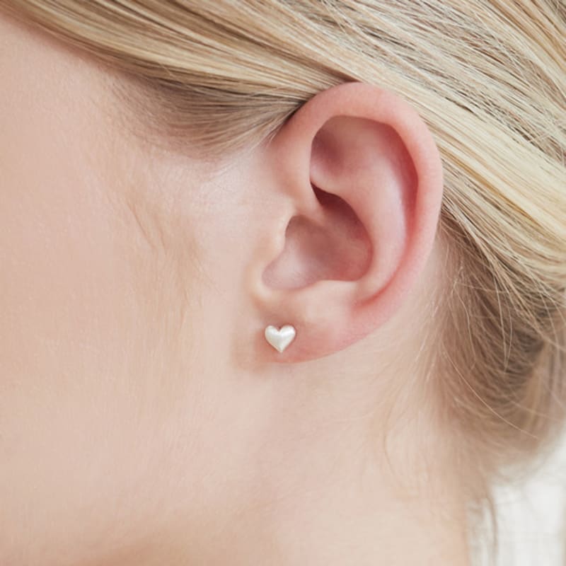 TOU [Exclusive][Silver 925] NC033 Matte Mini Heart Earrings