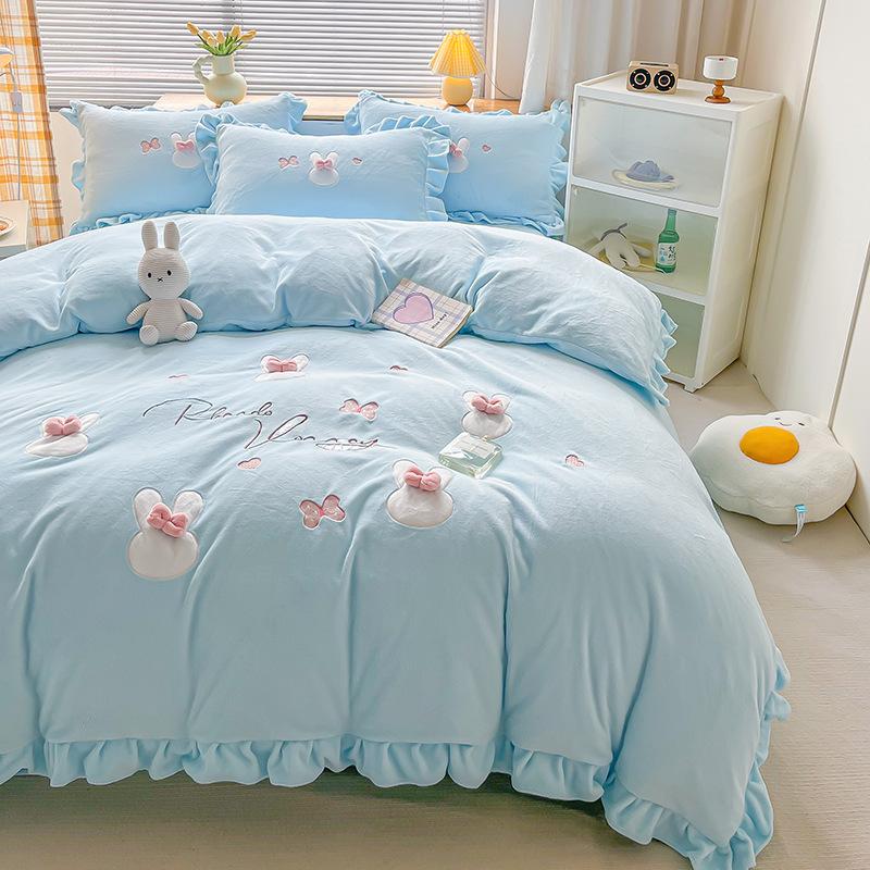

Double-Sided Thickened Milk Coral Fleece Bed Four-Piece Set Flannel Bedding Bed Skirt Fleece Sheet Quilt Cover 1.2m Bed3pc 150x200cm quilt core