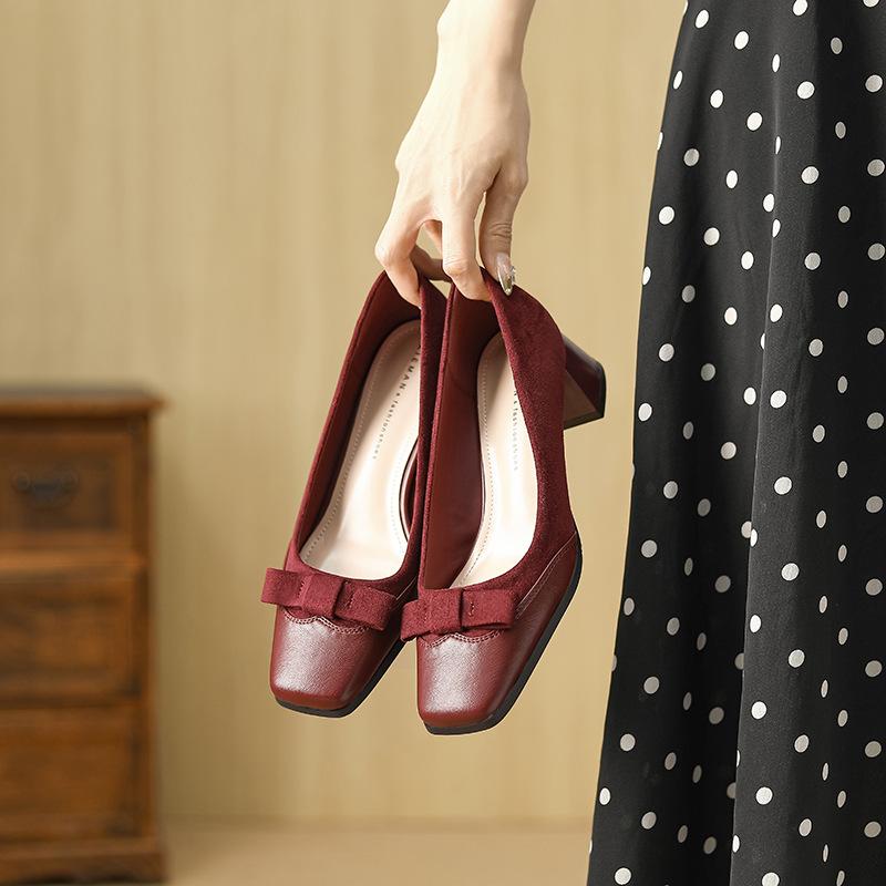 New Burgundy Festive Single Shoes Fashion Thick Heel Square Head Khaki Temperament Versatile Single Shoes Women