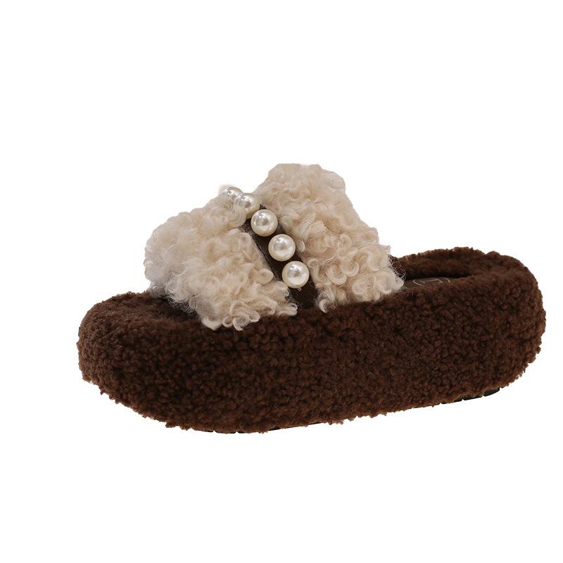 Huge good-looking thick-soled fluffy slippers for women's outer wear 2025 new autumn and winter skirt pearl velvet one-word cotton mop