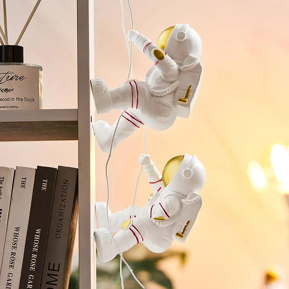 Klassische Astronautenstatue Wanddekoration Zum Aufhängen an der Wand Dekoration Kühlschrank Schlafzimmer Zuhause Wohnzimmer Ästhetische Zimmerdekoration