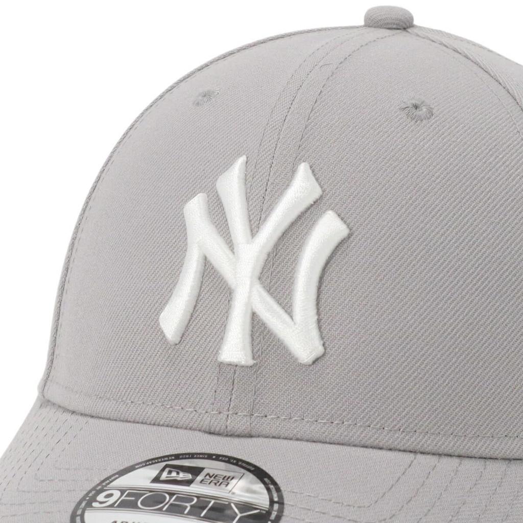 New Era 9FORTY Cap Velcro MLB New York NY Exclusive To Perfect for Spring and Summer This 940 Cap Is Available In Popular Sizes and Adjustable for