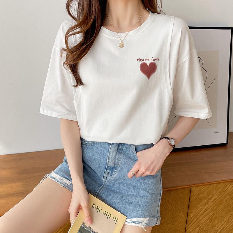Maternity Summer Nursing Tee: Stylish & Comfortable Short-Sleeve Breastfeeding Top