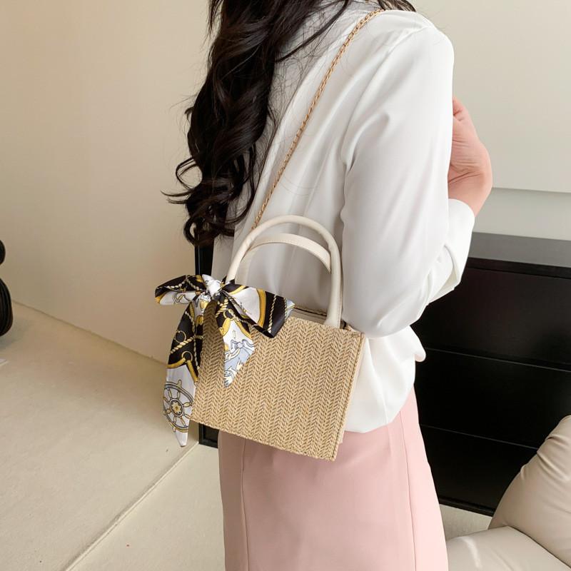 Stylish And Trendy Casual Commuter Crossbody Bag For Women Spring 2023 In Chic White And Khaki