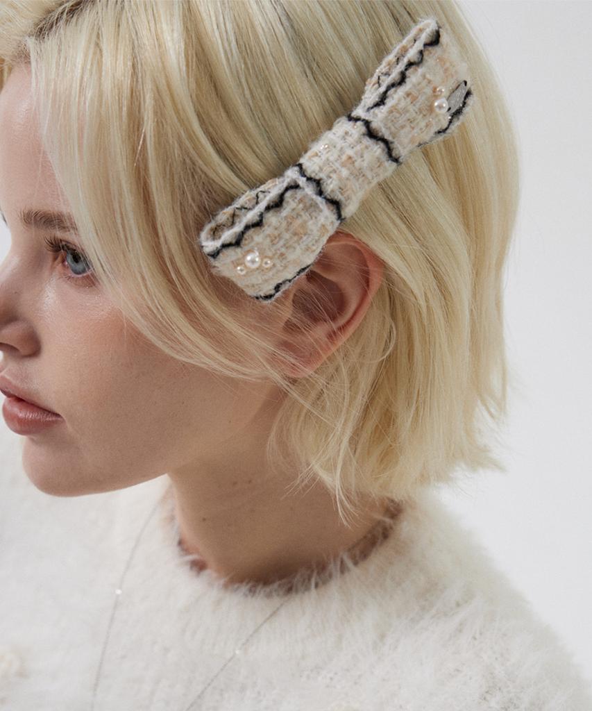 Merrymotive Tweed With Pearl Ribbon Hairpin (Ivory)