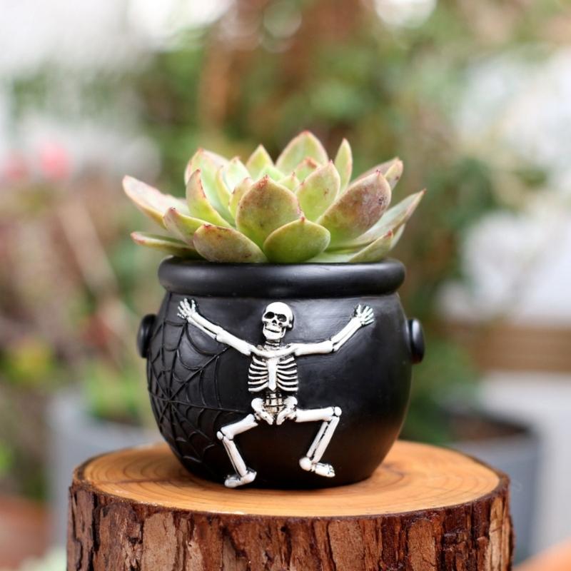 Gothic Succulents Planter, Halloween Skull Cauldron Pot In Resins for Table Decors, Small Flower Container for Shelf and Window Display