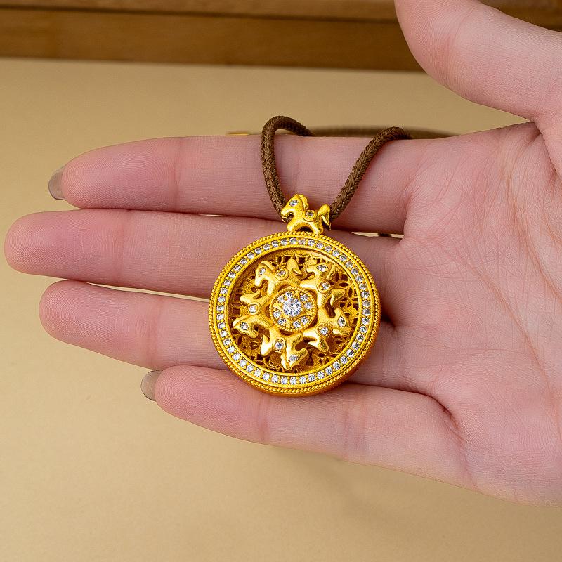 New Chinese Eight Treasures Compass Rotating Necklace Women's Fashion Rotatable Diamond-set Design Ancient Hollow Disc Clavicle Chain