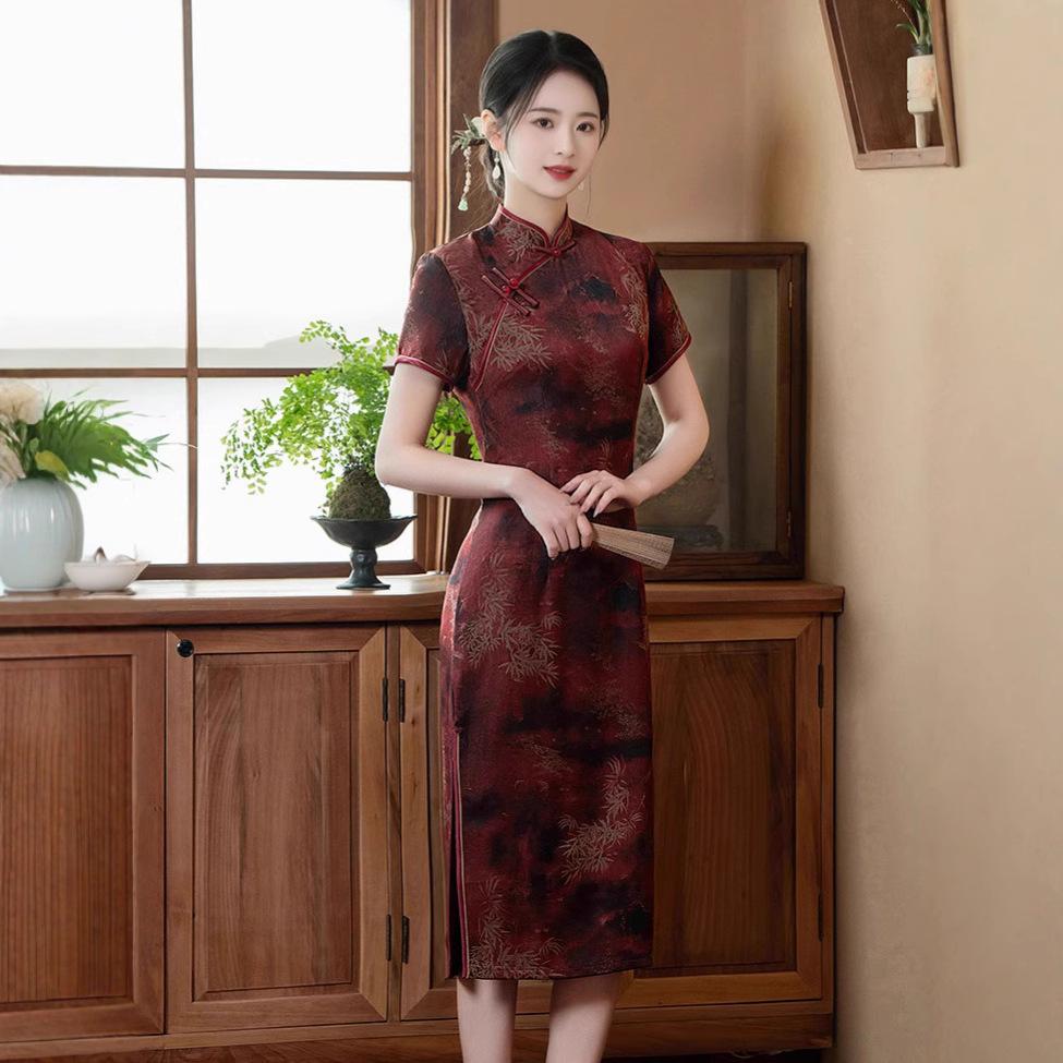 1011 New Summer Improved Short Sleeve Female Middle-aged Mom New Chinese Medium and Long Slim High-end Acetate Satin Cheongsam