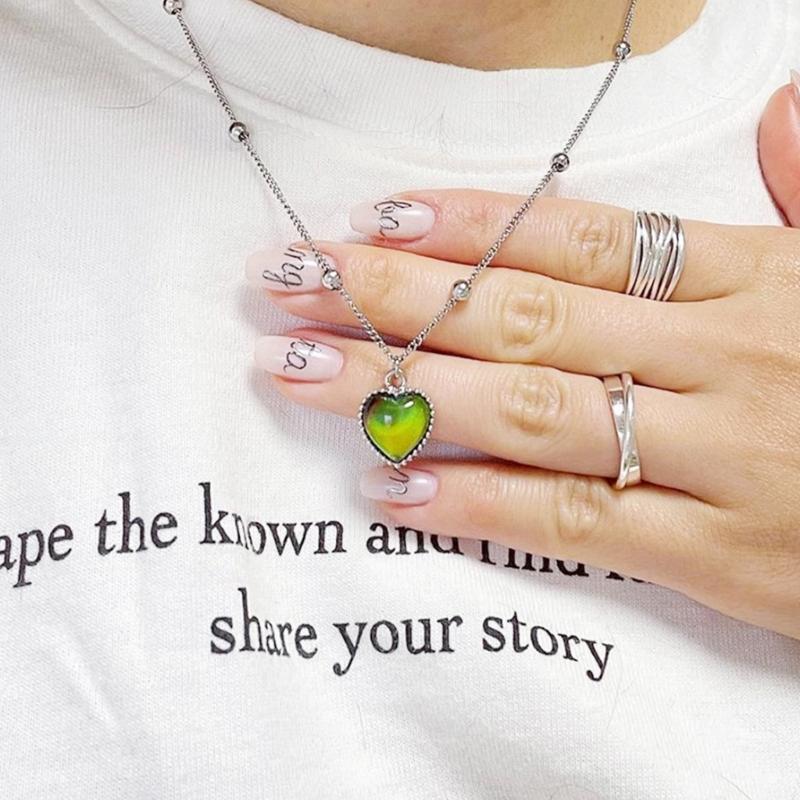 Colorful Butterfly Rabbit Collar Chain Cute Heart Pendant Necklace for Girls Sweet Heart Clavicle Chain Jewelry Women